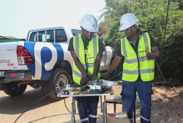 Paratus et Meta signent un accord sur la fibre optique pour les villes zambiennes